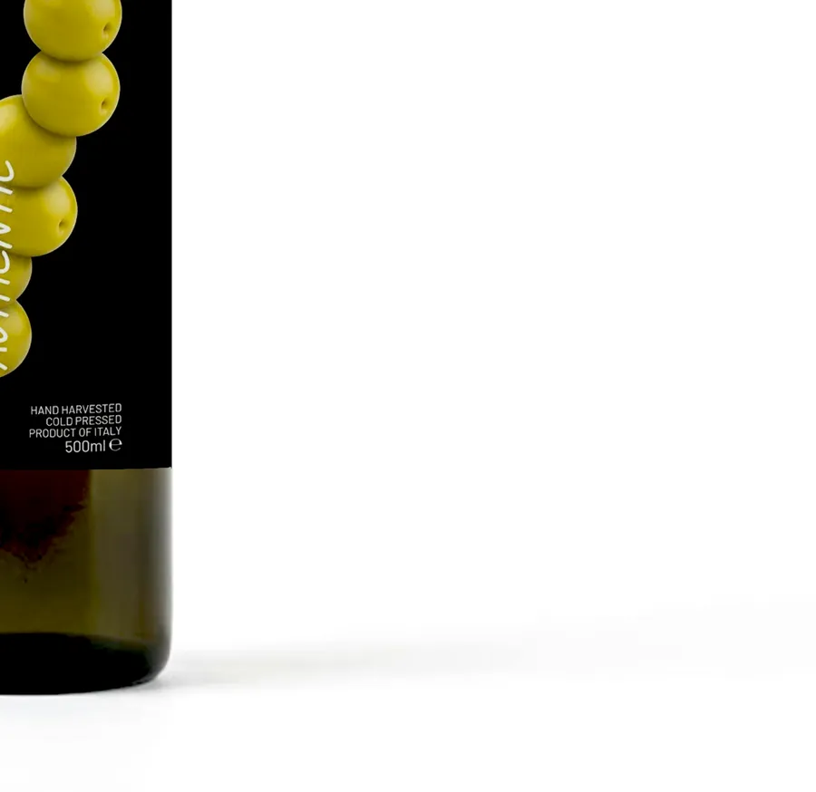 FREE OLIVE OIL BOTTLE MOCKUP — 500ML DARK GLASS FRONT VIEW (PSD) mockup preview 3