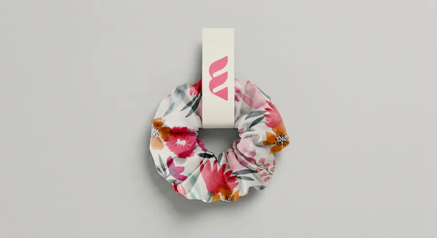 FREE SCRUNCHIE MOCKUP TOP VIEW WITH VERTICAL BRAND BAND (PSD) mockup preview 3